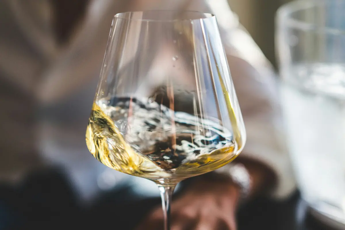 Copa de vino blanco